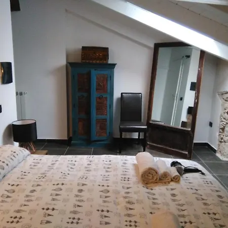 Casina Di Pietra Alloggio per agriturismo San Giorgio a Liri